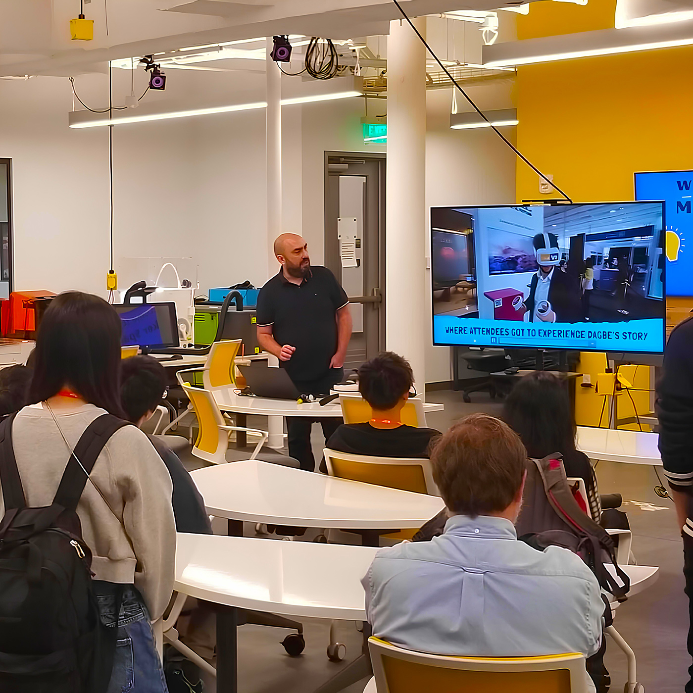 Dr. Şengün presenting his VR work to the participants of IEEE VR 2024 conference.